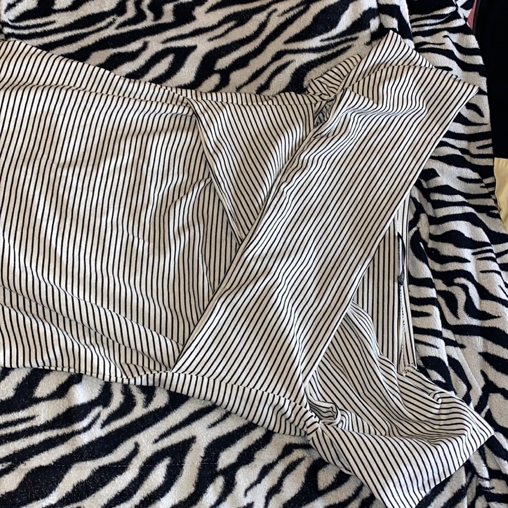 Tunic top black and white off shoulder